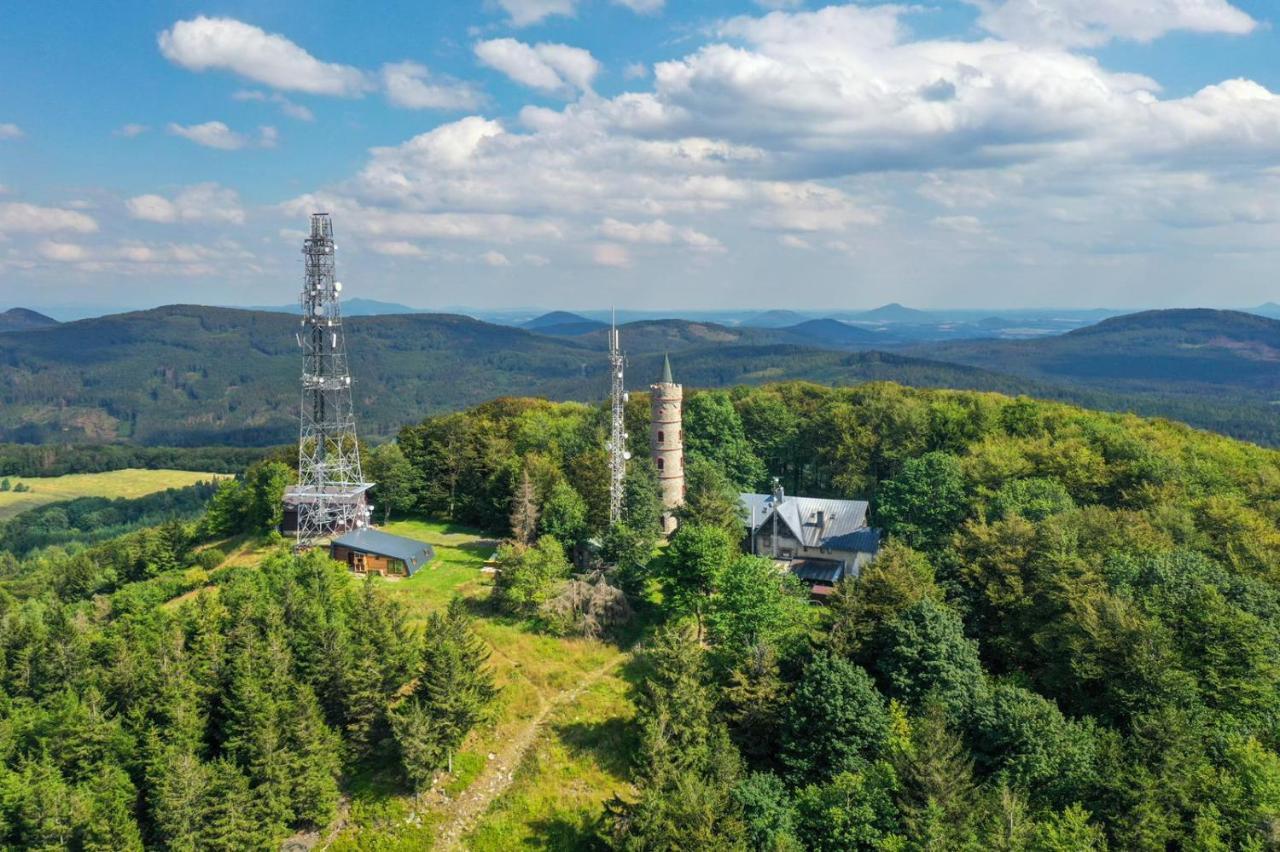 Apartmany Chata Jedlova Hora Jiřetín pod Jedlovou Exterior foto