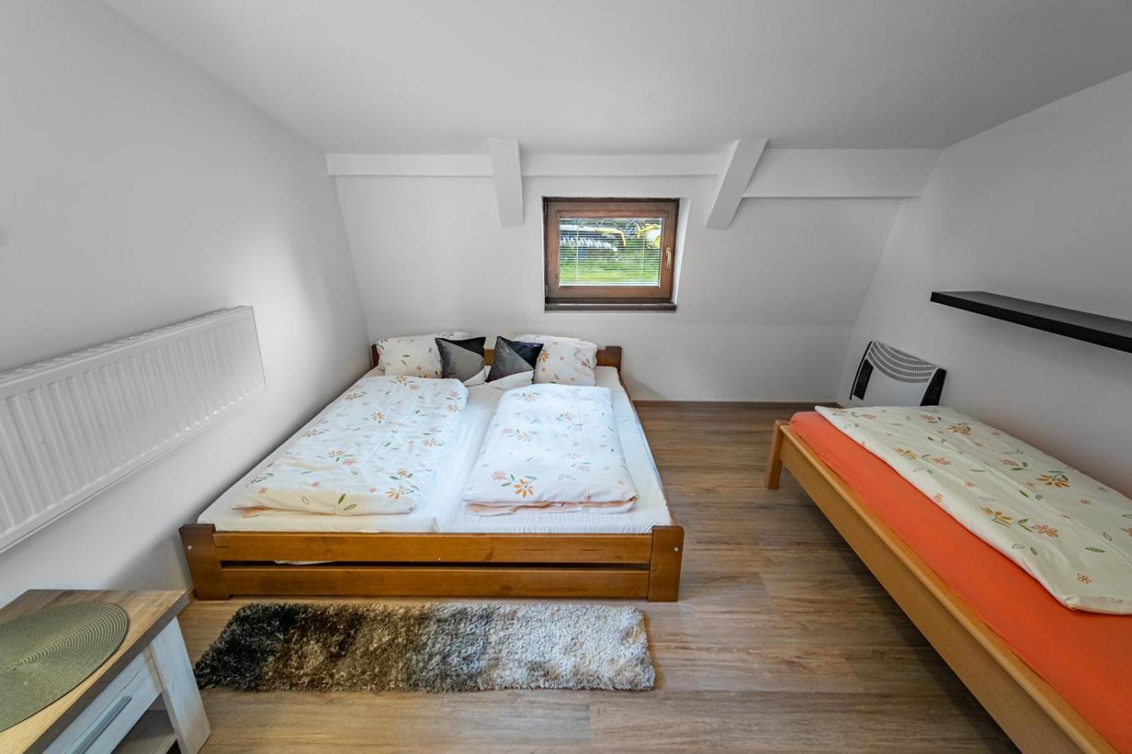 Apartmany Chata Jedlova Hora Jiřetín pod Jedlovou Zimmer foto